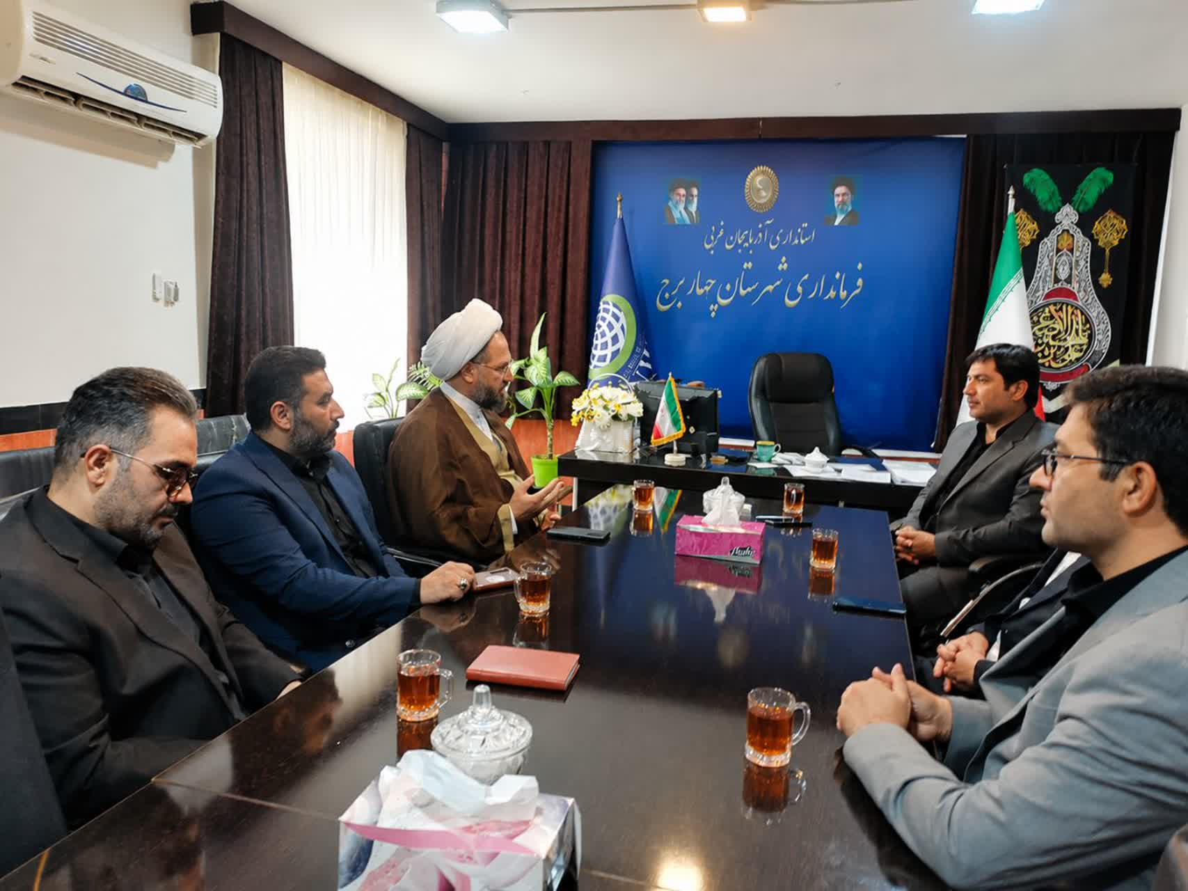 دیدار مدیرکل اوقاف و امور خیریه استان با فرماندار شهرستان چهاربرج؛ تاکید بر لزوم تسریع در ساماندهی بقعه متبرکه «تاج‌الدین علی»