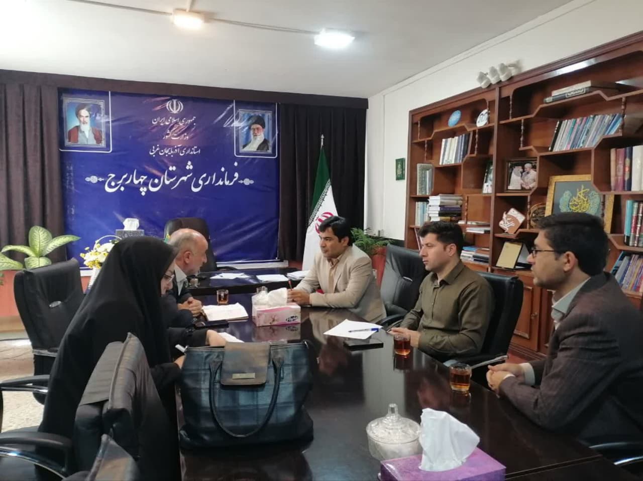 جلسه بررسی خسارات تگرگ در بخش کشاورزی چهاربرج برگزار شد
