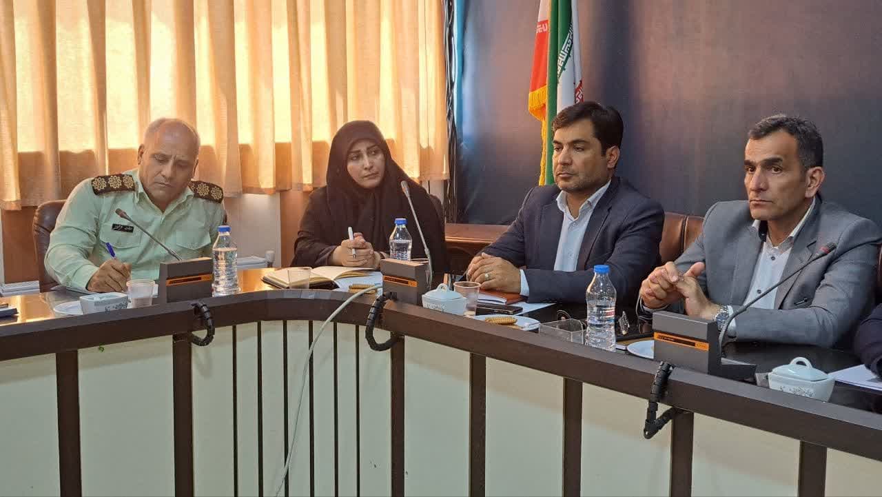 دفاع تمام قد فرماندار از کشاورزان چهاربرج