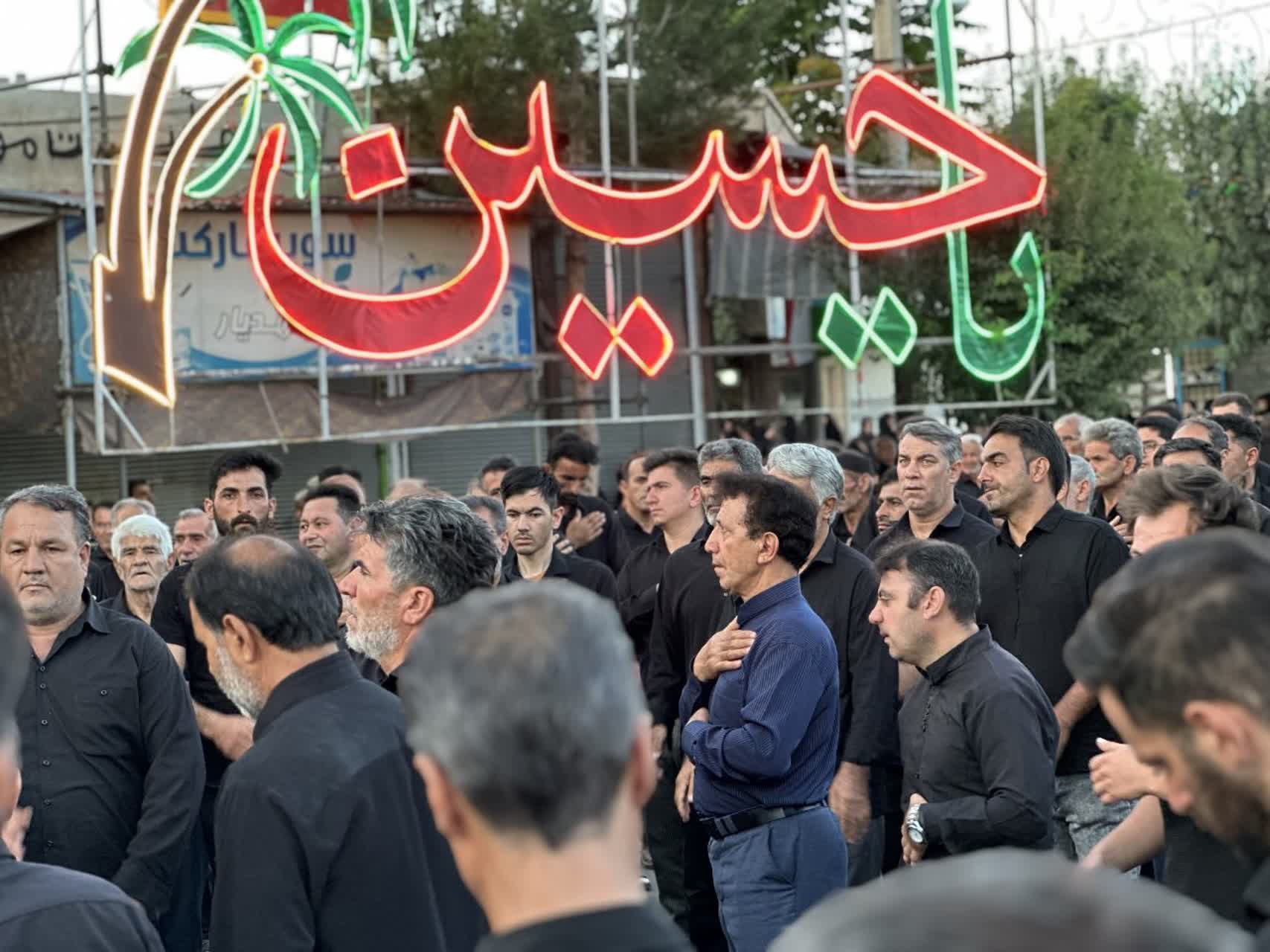 برگزاری مراسم عزاداری عصر عاشورا با حضور پرشور مردم و مسئولان در چهاربرج
