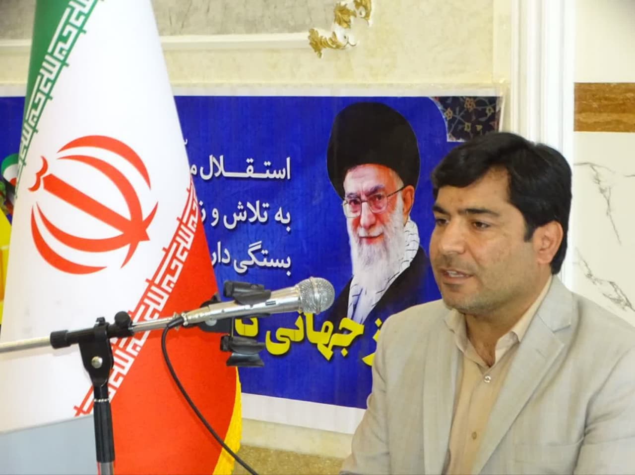 برگزاری مراسم گرامیداشت روز ملی شوراهای اسلامی و هفته کار و کارگر در شهرستان چهاربرج