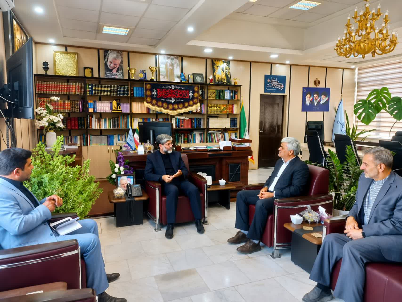 دیدار مسئولان چهاربرج با رئیسکل دادگستری استان