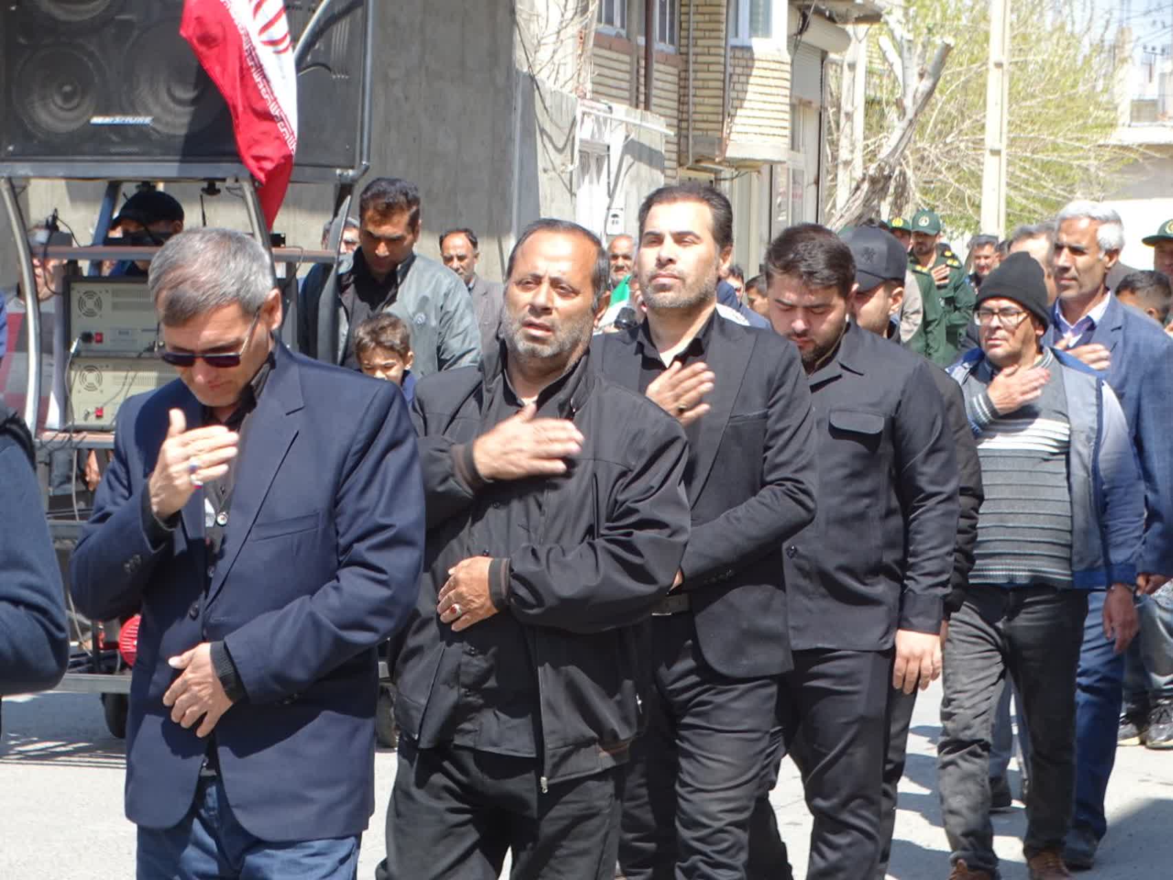 چهاربرج در سوگ «رهبر شهید» و شهدای مدرسه میناب