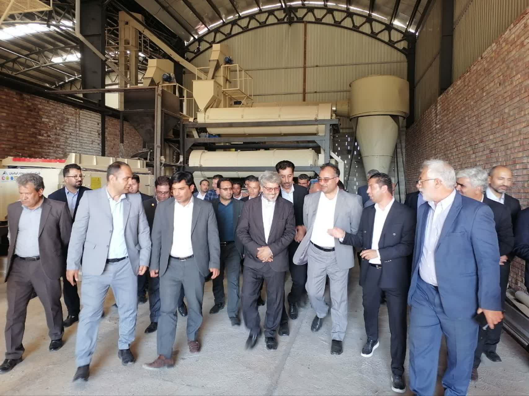 بازدید مسئولان ارشد از طرح‌های تولیدی، کشاورزی و عمرانی شهرستان چهاربرج