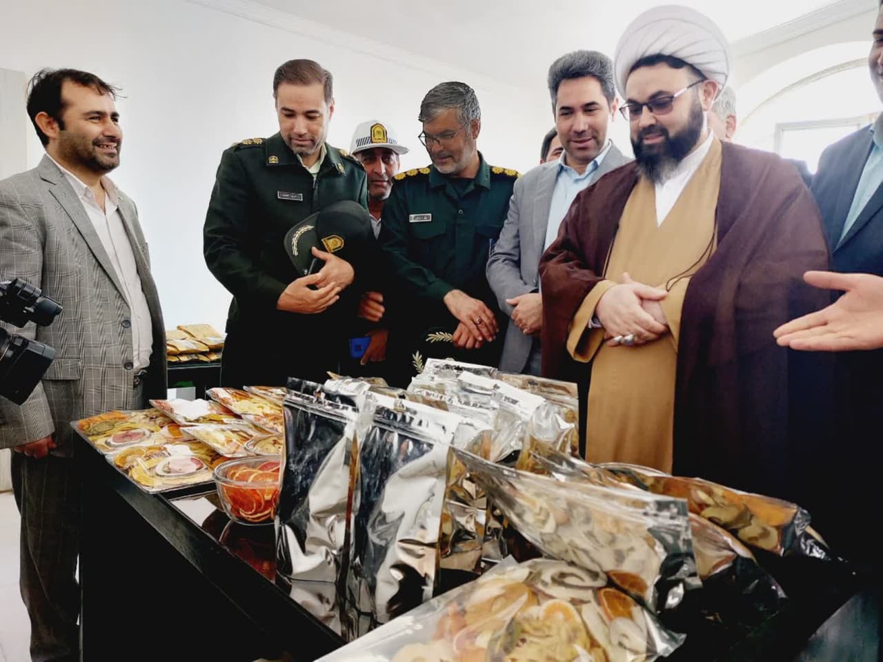 اولین نمایشگاه اشتغال و توانمندی بانوان شهرستان چهاربرج