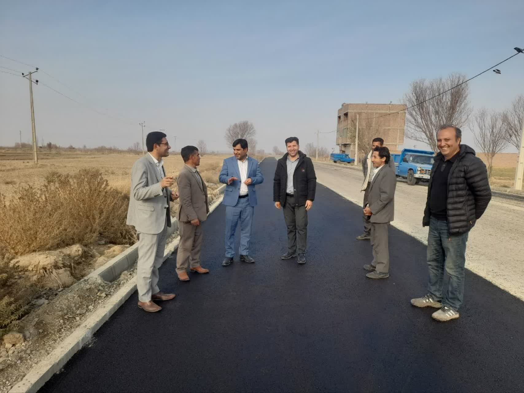 آسفالت‌ریزی معابر روستای مرادخانلو  با اجرای 5 هزار مترمربع آسفالت با اعتبار 35 میلیارد ریال