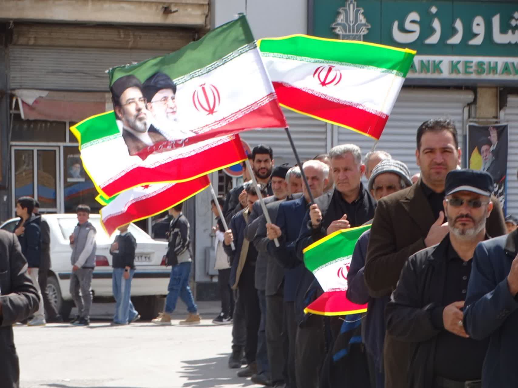 چهاربرج در سوگ «رهبر شهید» و شهدای مدرسه میناب