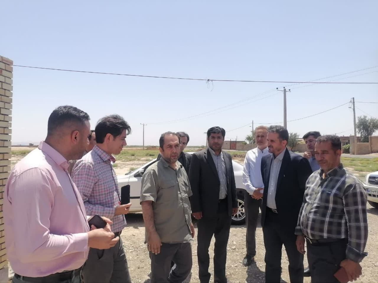 بازدید فرماندار چهاربرج و نماینده معین وزارت آموزش و پرورش از طرح‌های نهضت توسعه عدالت آموزشی