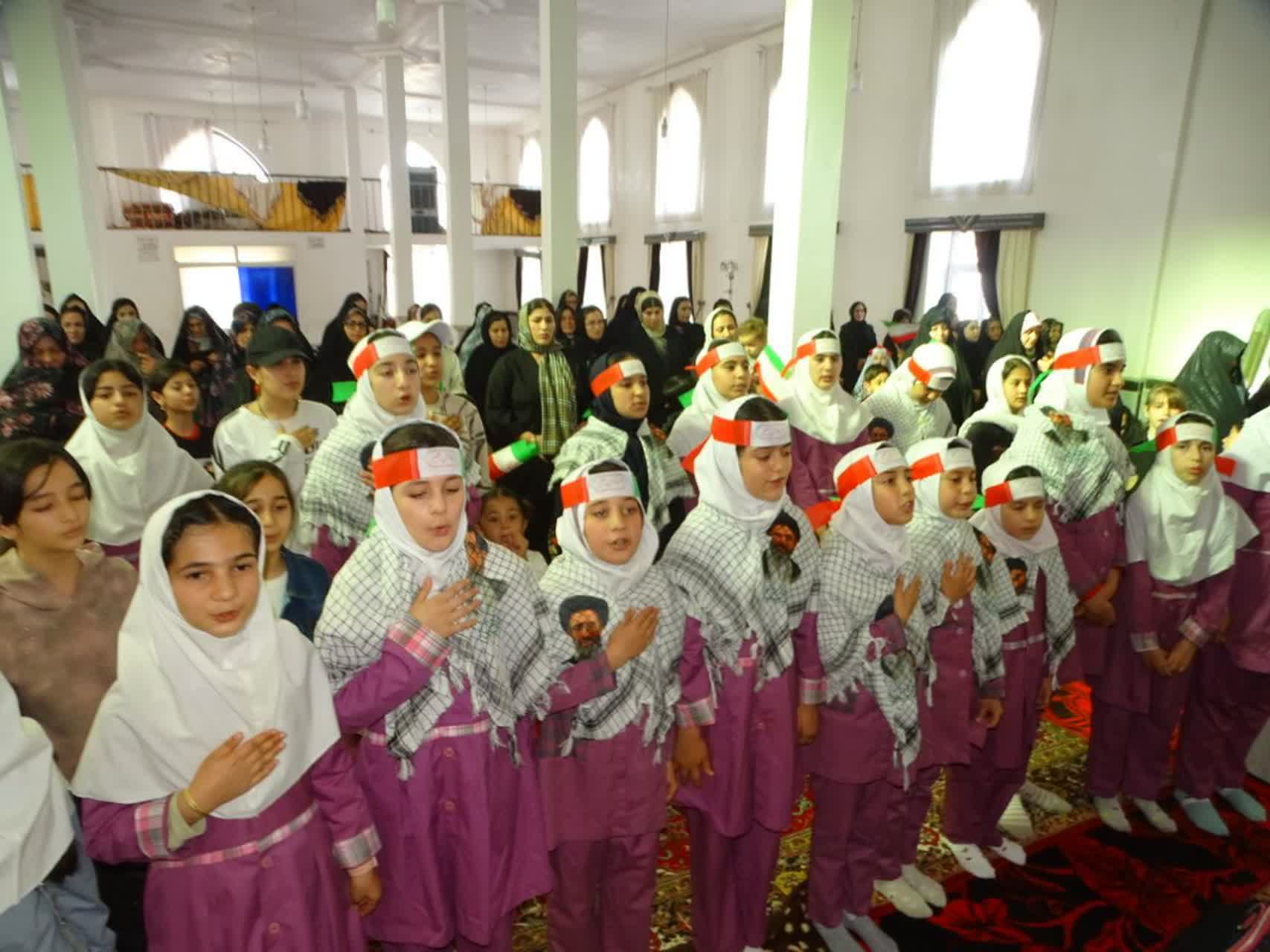 تجمع بانوان بسیجی بخش فیروزآباد به مناسبت روز دختر برگزار شد