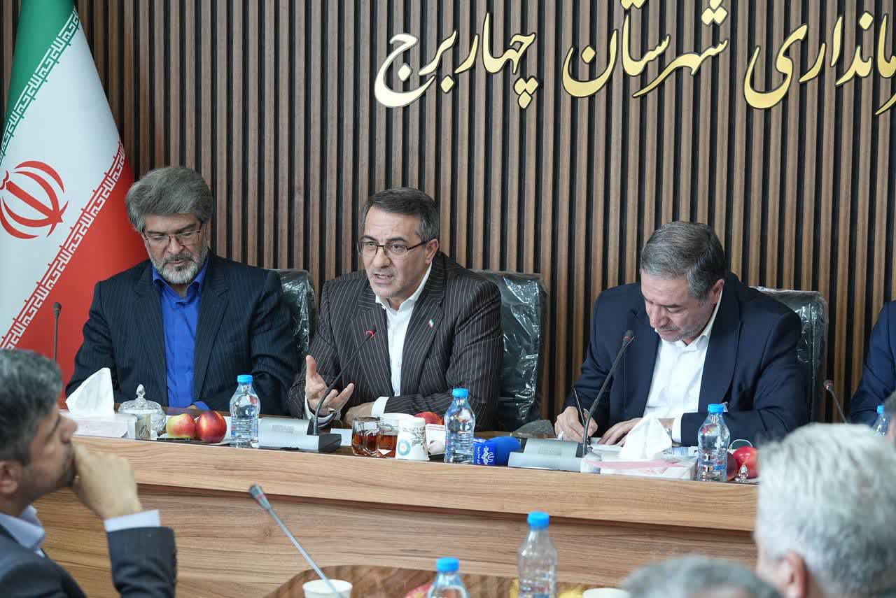 ساختمان فرمانداری و مجتمع اداری شهرستان چهاربرج به بهره‌برداری رسید