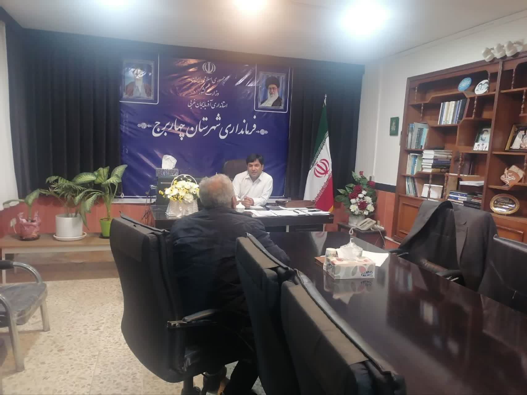 دیدار مردمی و ملاقات عمومی فرماندار چهاربرج با شهروندان