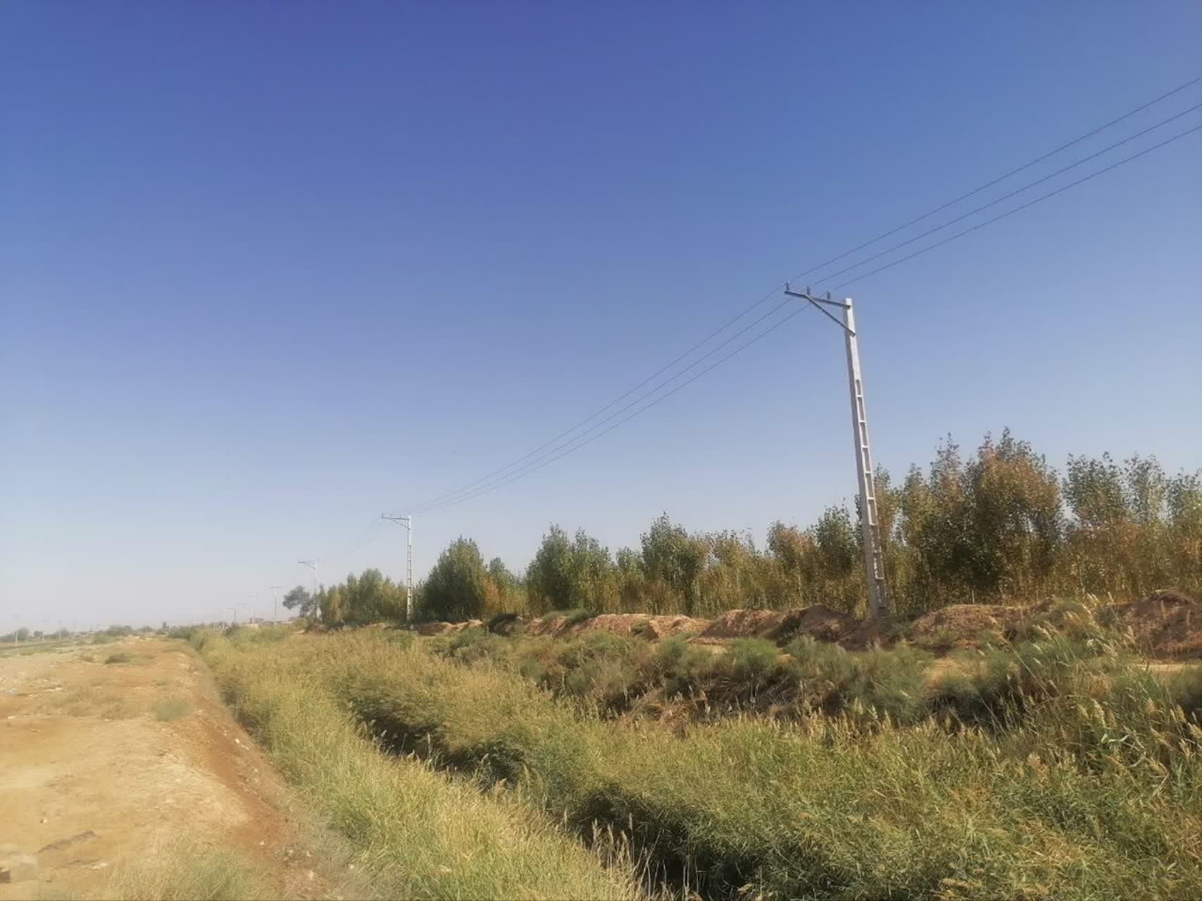 اتمام خط انتقال برق به ناحیه صنعتی چهاربرج