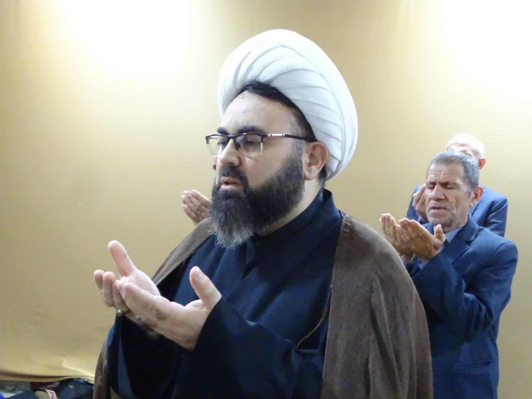 اقامه باشکوه نماز عید سعید فطر در شهرستان چهاربرج