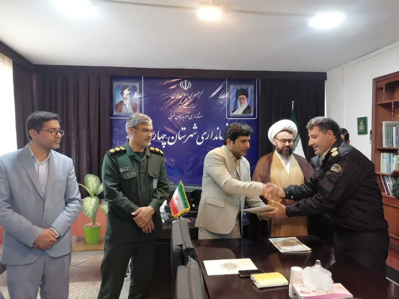 برگزاری جلسه هماهنگی ستاد بزرگداشت 12٬000 شهید استان(در قالب شهرستانی) در فرمانداری چهاربرج