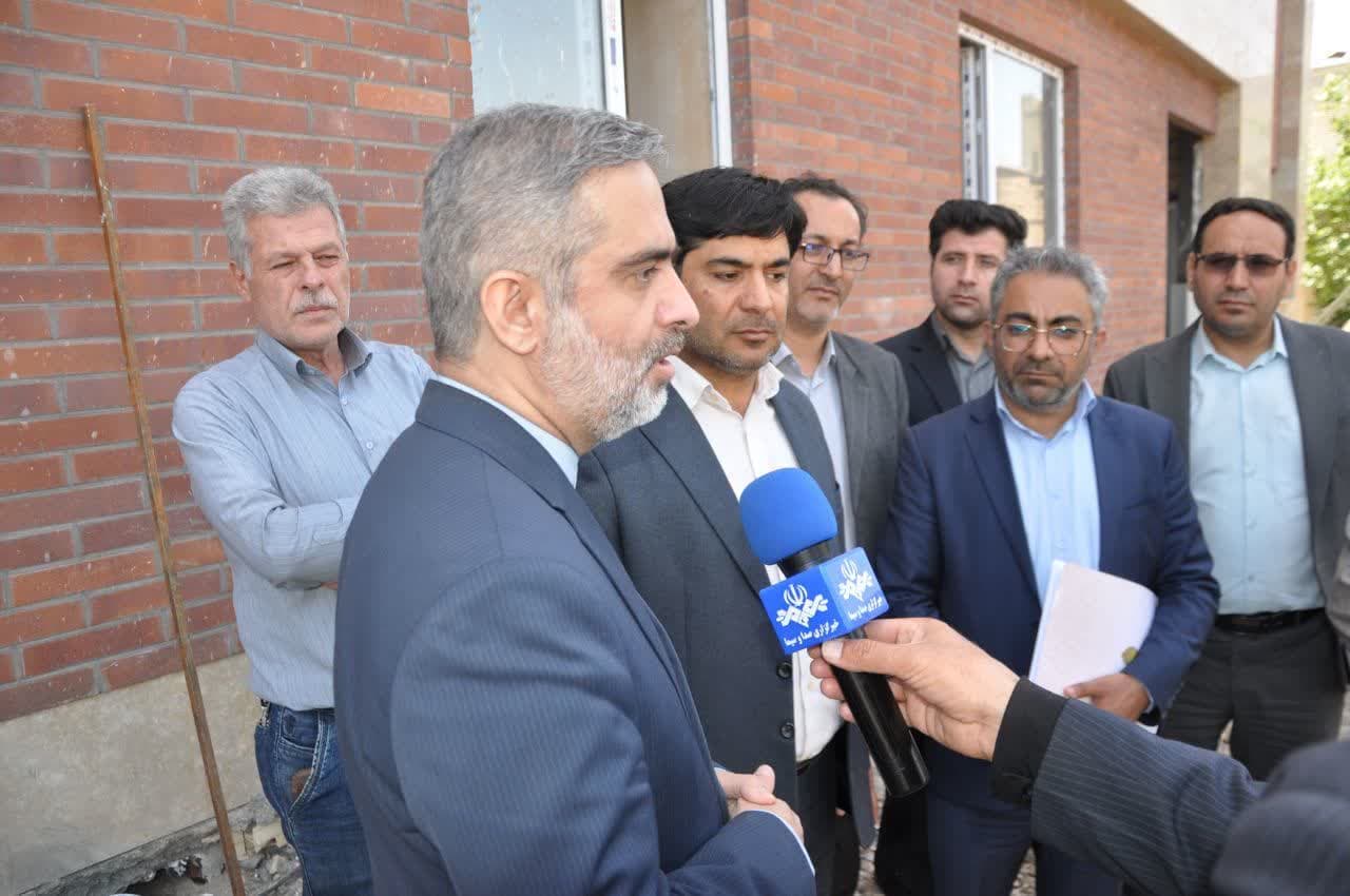 بازدید مشاور ارشد سازمان اداری و استخدامی کشور از زیرساختهای اداری شهرستان چهاربرج