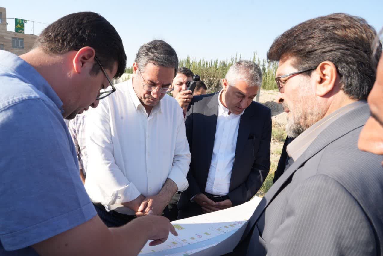 بازدید استاندار آذربایجان‌غربی از روند توسعه محور میاندوآب -چهاربرج