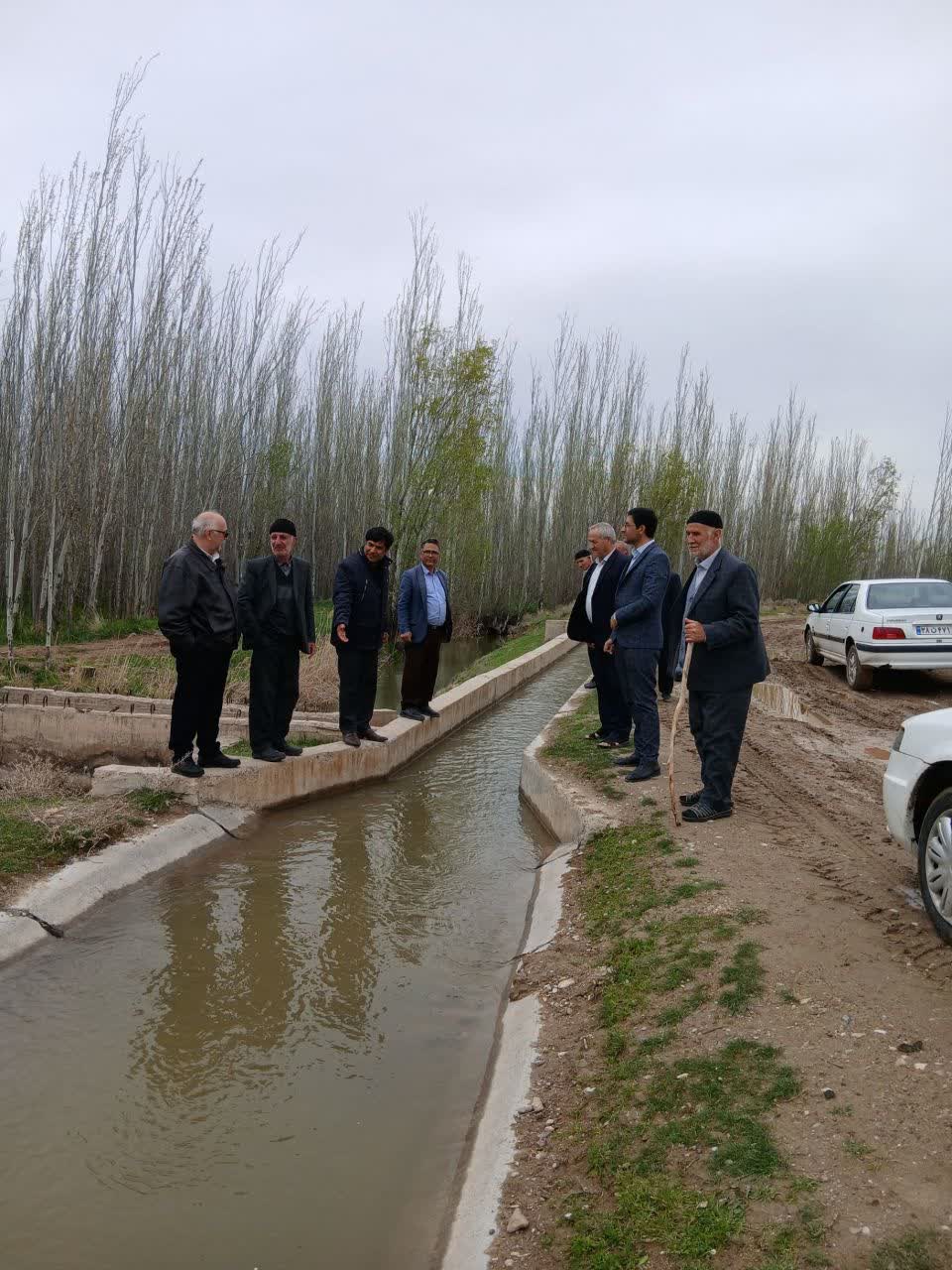 بازدید میدانی فرماندار چهاربرج از کانال‌های آبرسانی