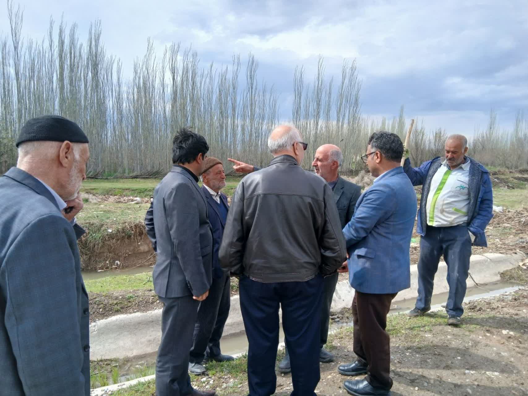 بازدید میدانی فرماندار چهاربرج از کانال‌های آبرسانی