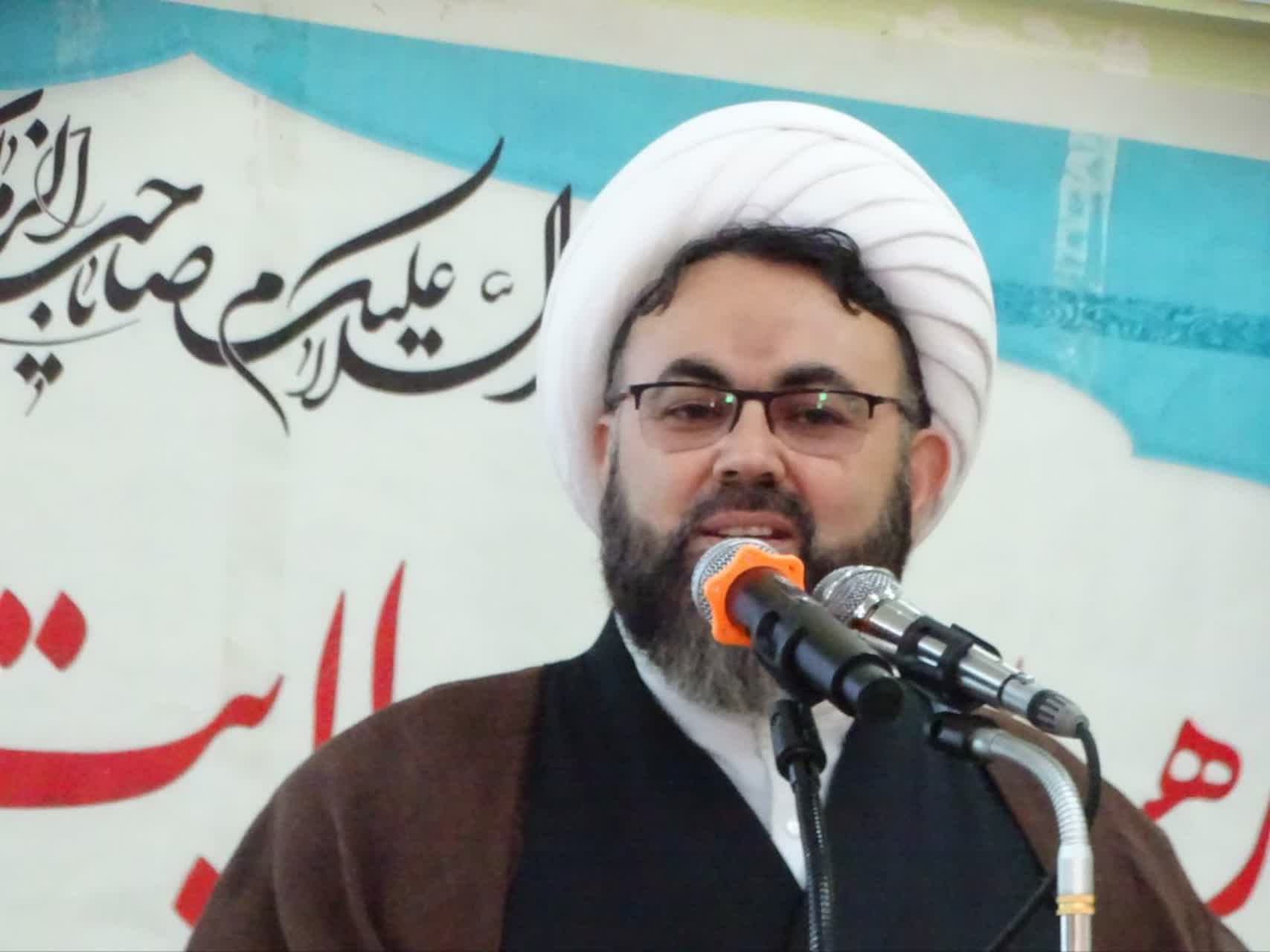 آیین گرامیداشت مقام معلم و تجلیل از فرهنگیان شهرستان چهاربرج برگزار شد