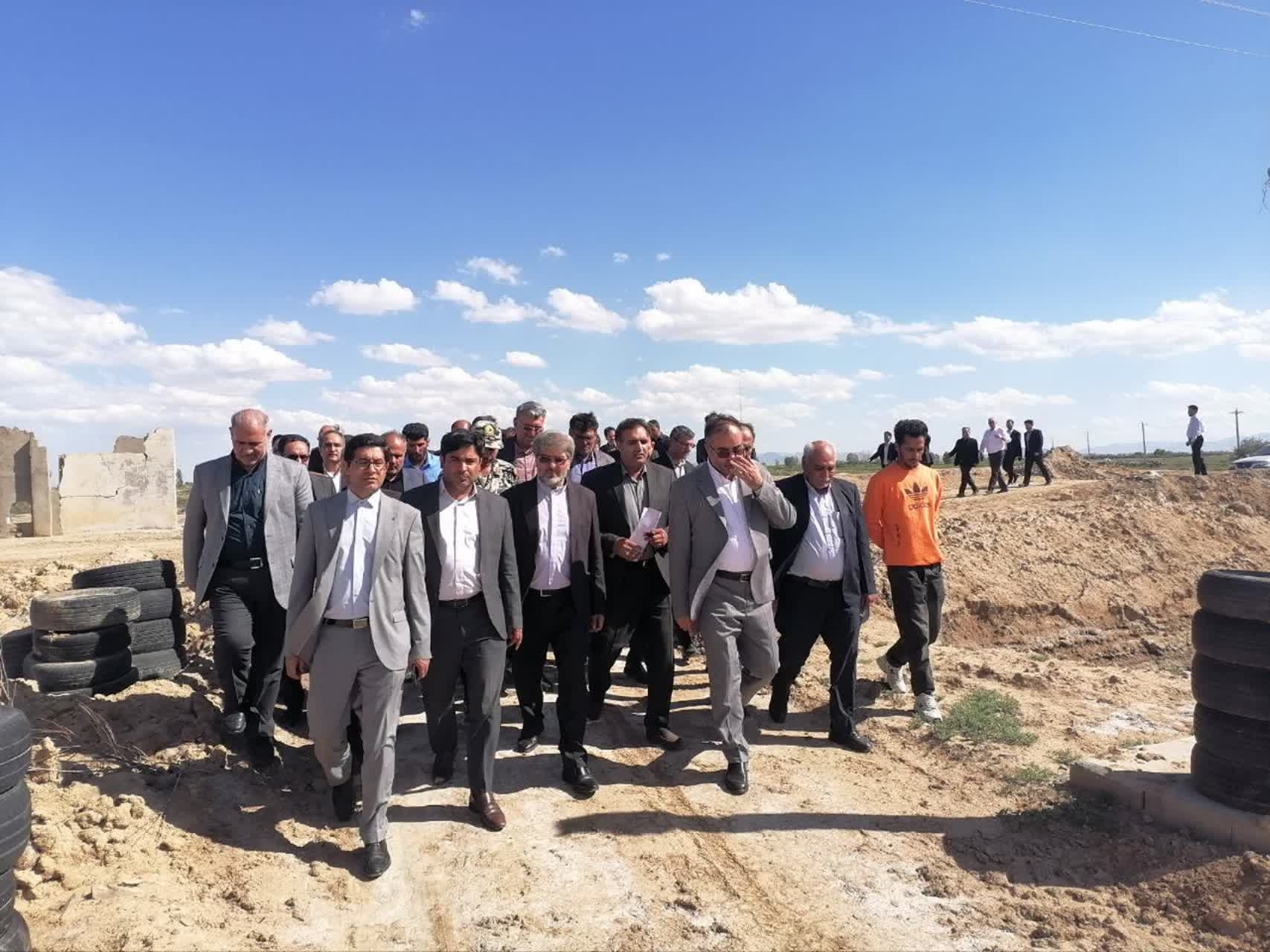 بازدید مسئولان ارشد از طرح‌های تولیدی، کشاورزی و عمرانی شهرستان چهاربرج