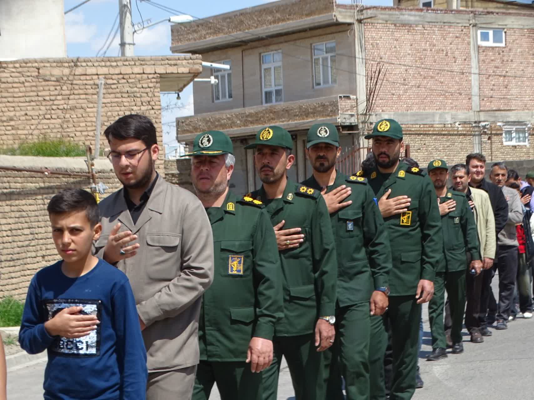 چهاربرج در سوگ «رهبر شهید» و شهدای مدرسه میناب