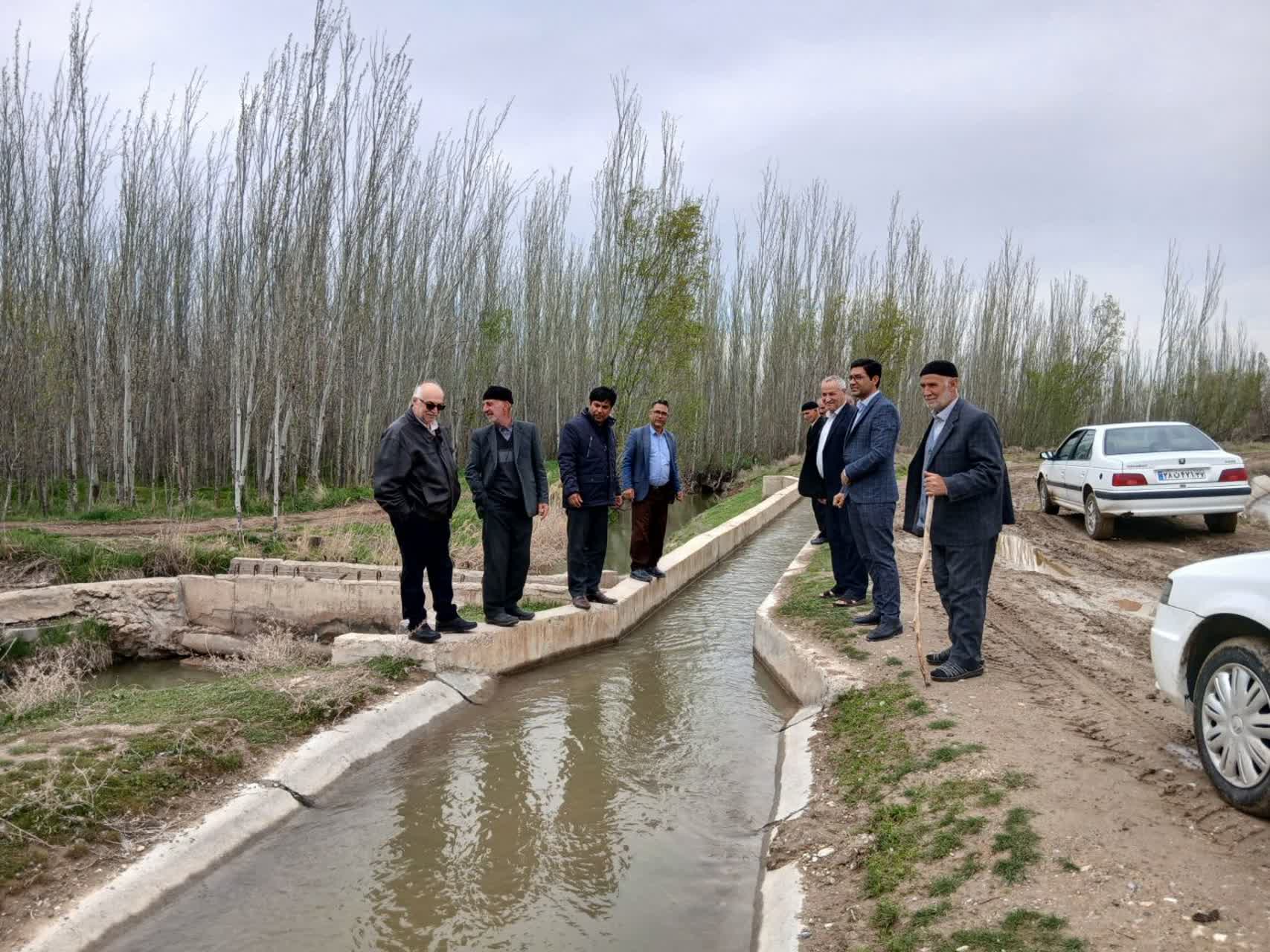 بازدید میدانی فرماندار چهاربرج از کانال‌های آبرسانی
