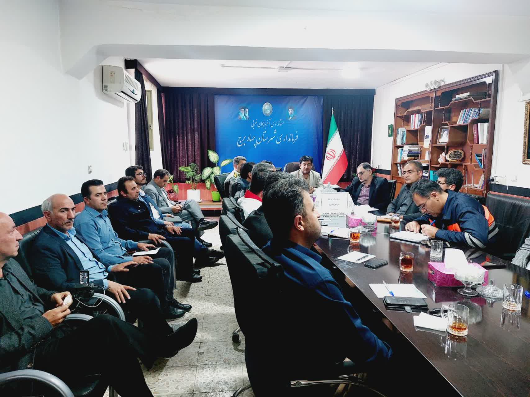 برگزاری جلسه شورای پدافند غیرعامل شهرستان چهاربرج / بازدید میدانی مدیرکل از تأسیسات گاز و سیلوی گندم