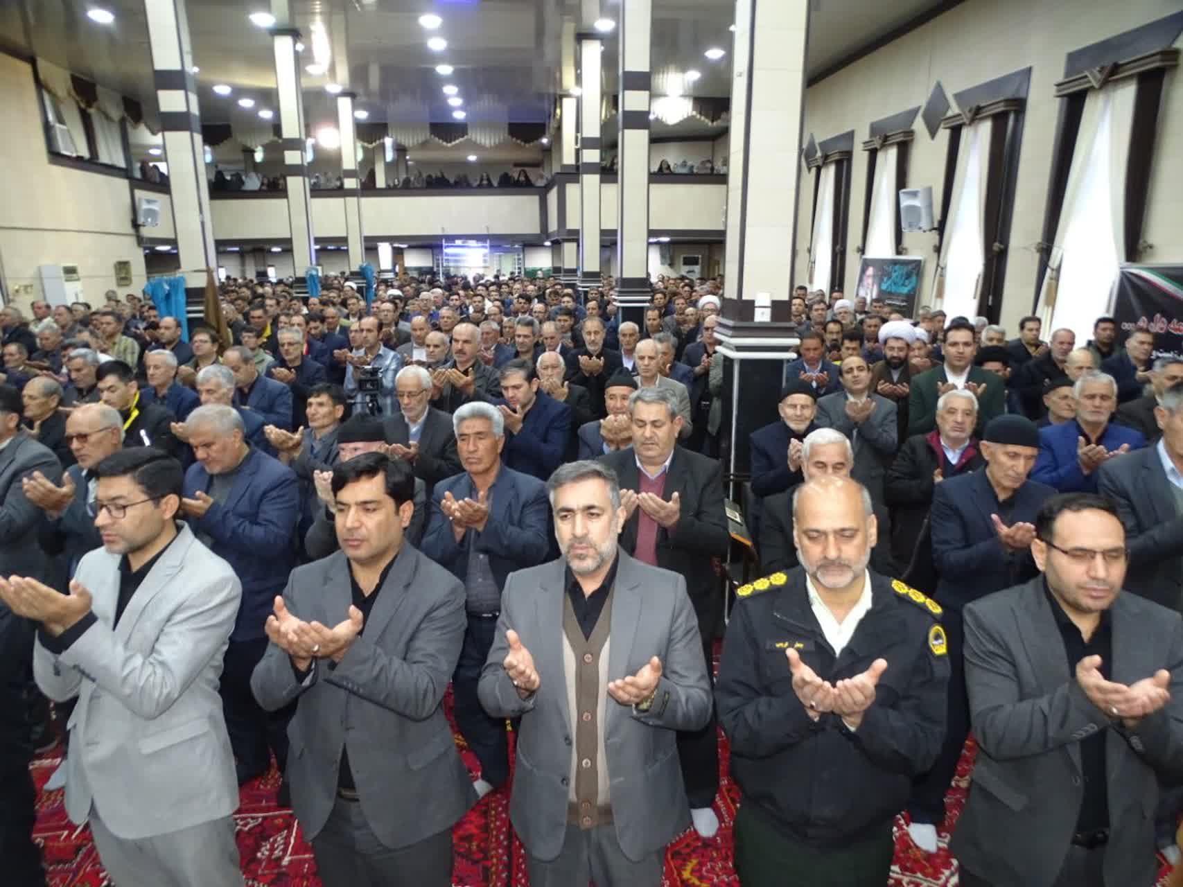 اقامه باشکوه نماز عید سعید فطر در شهرستان چهاربرج