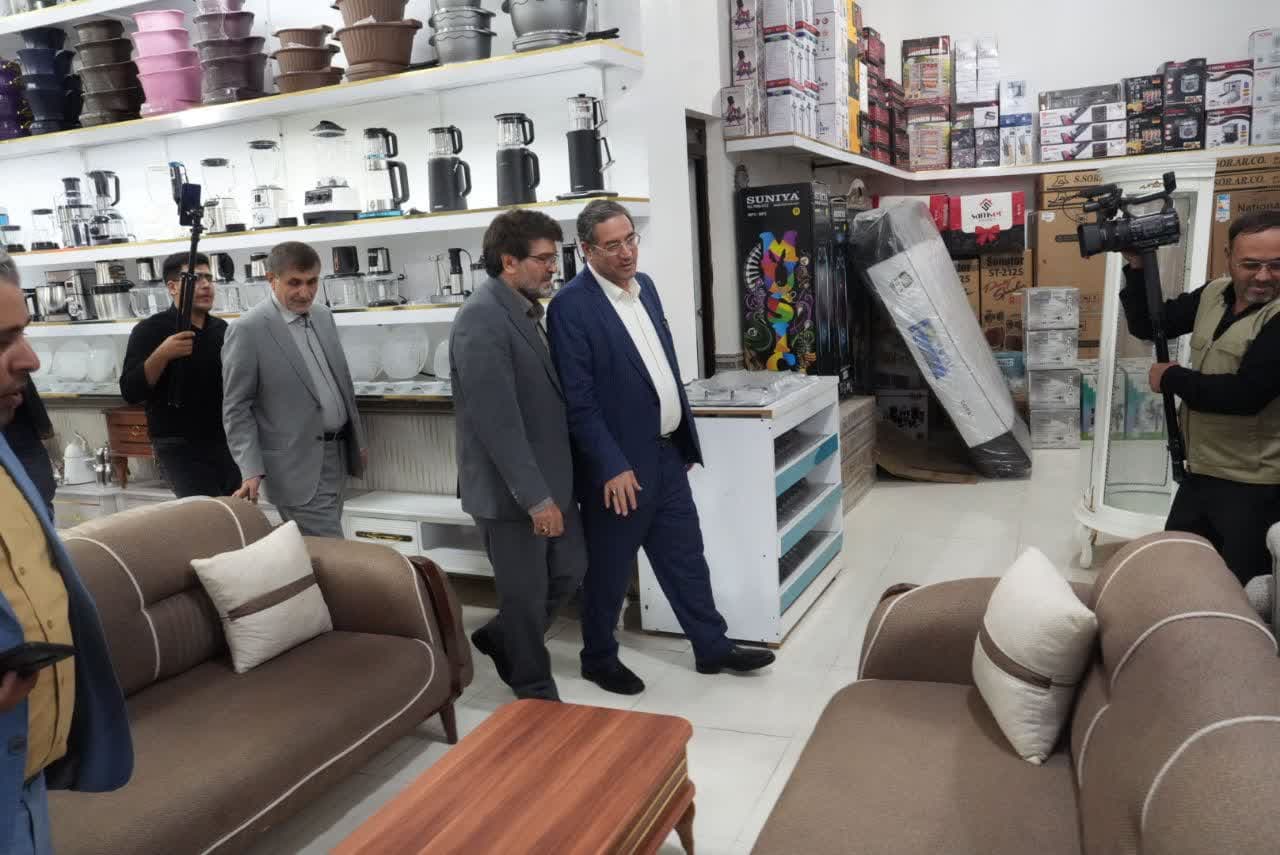 دیدار استاندار آذربایجان‌غربی با بازاریان و مردم شهرستان چهاربرج