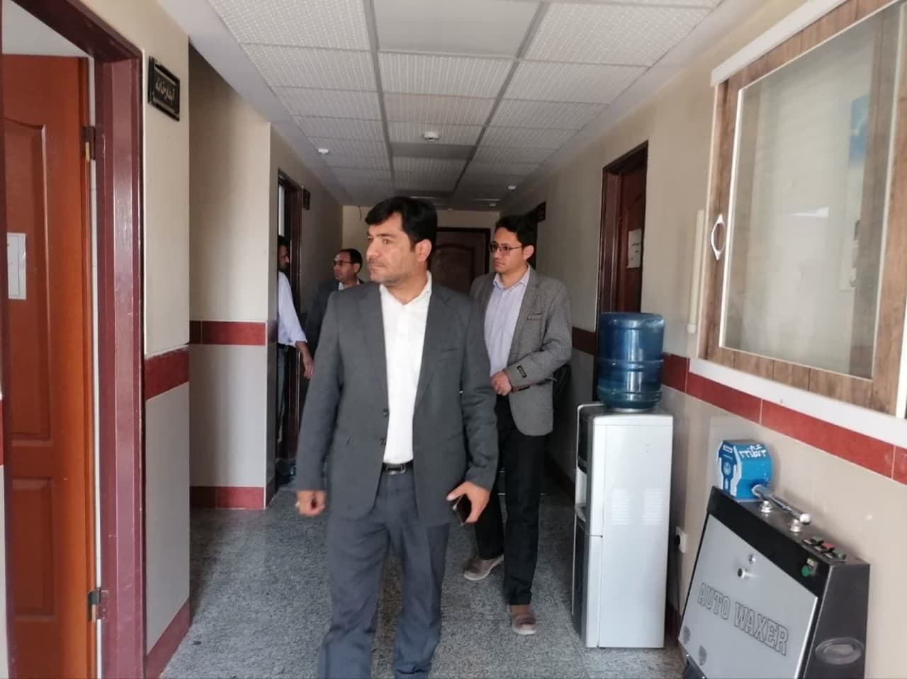 بازدید فرماندار چهاربرج از اداره گاز در راستای نظارت بر عملکرد دستگاههای اجرایی