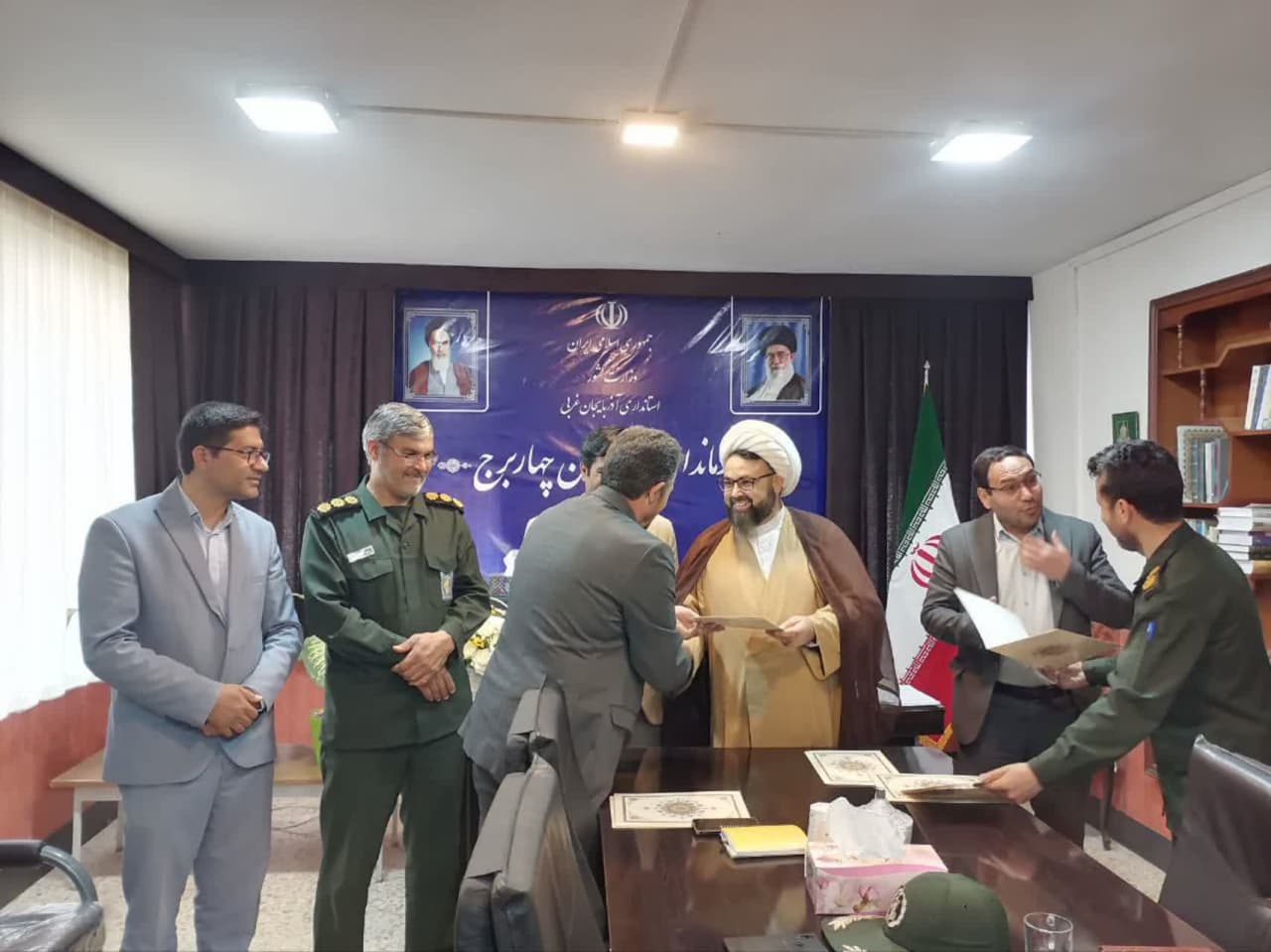 برگزاری جلسه هماهنگی ستاد بزرگداشت 12٬000 شهید استان(در قالب شهرستانی) در فرمانداری چهاربرج