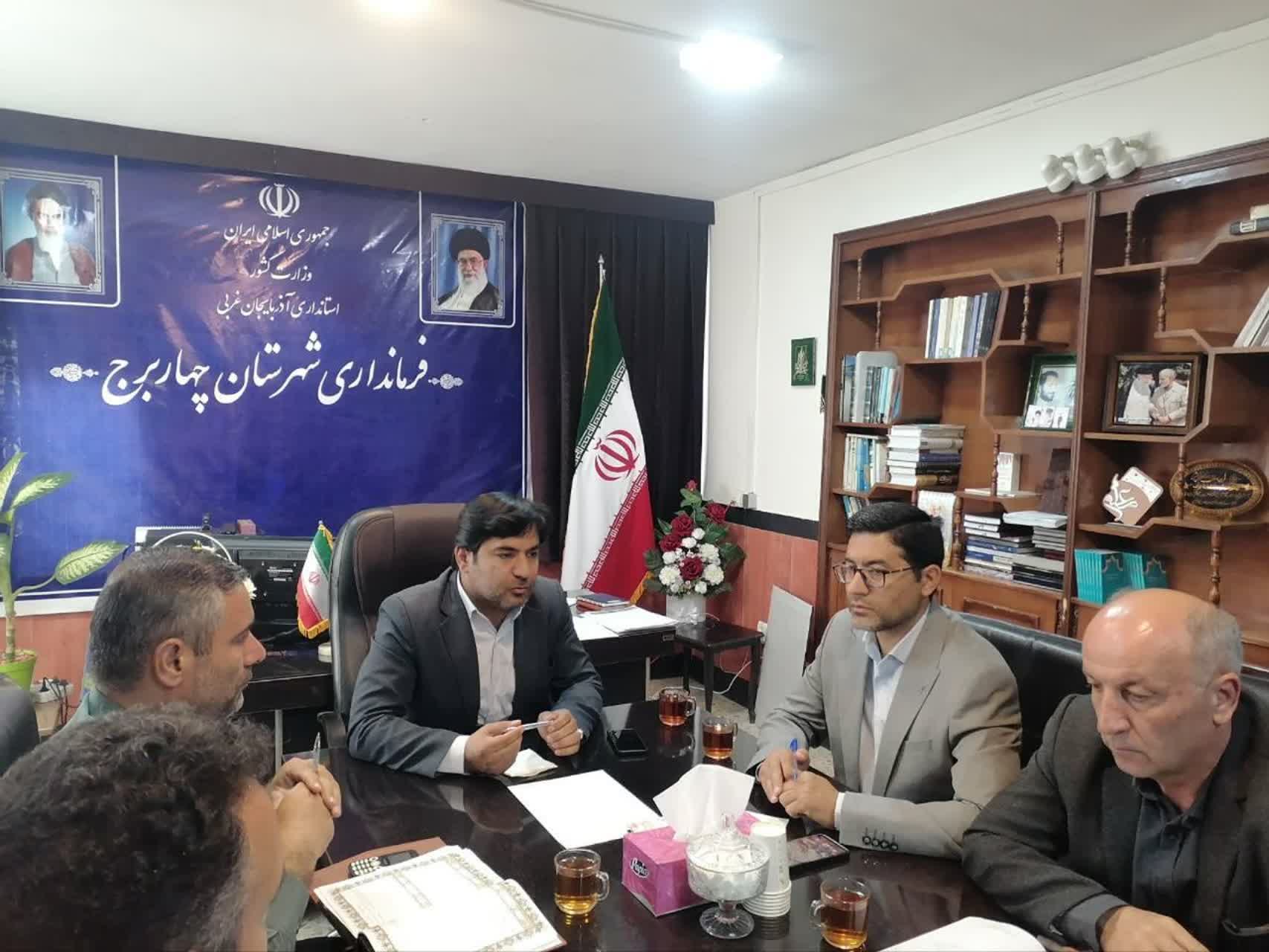 تاکید فرماندار چهاربرج بر برخورد قاطع با گرانفروشی و تشدید نظارتها بر بازار