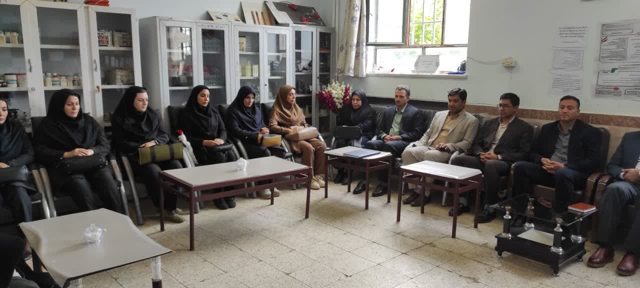 برگزاری مراسم تجلیل از معلمان به مناسبت هفته بزرگداشت مقام معلم در شهرستان چهاربرج