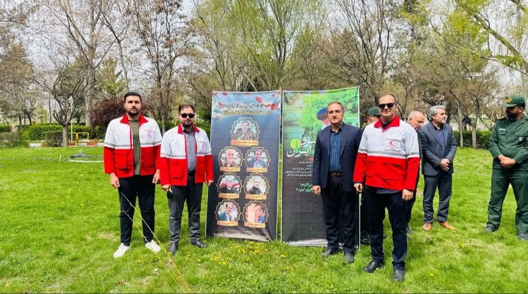 آیین غرس نهال و پیوستن به پویش ملی «سرو ایران» در شهرستان چهاربرج برگزار شد