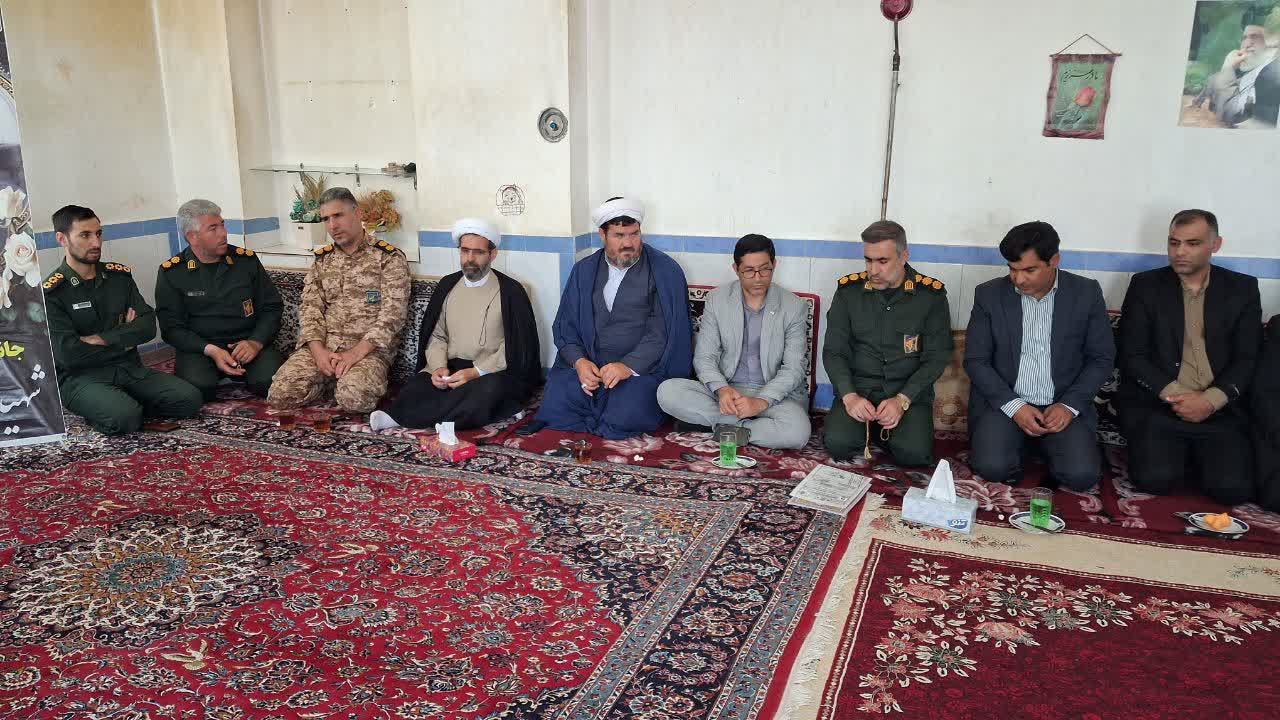 برگزاری آیین تجلیل از خانواده جانباز سرافراز، شهید «علیرضا مهدوی» در چهاربرج