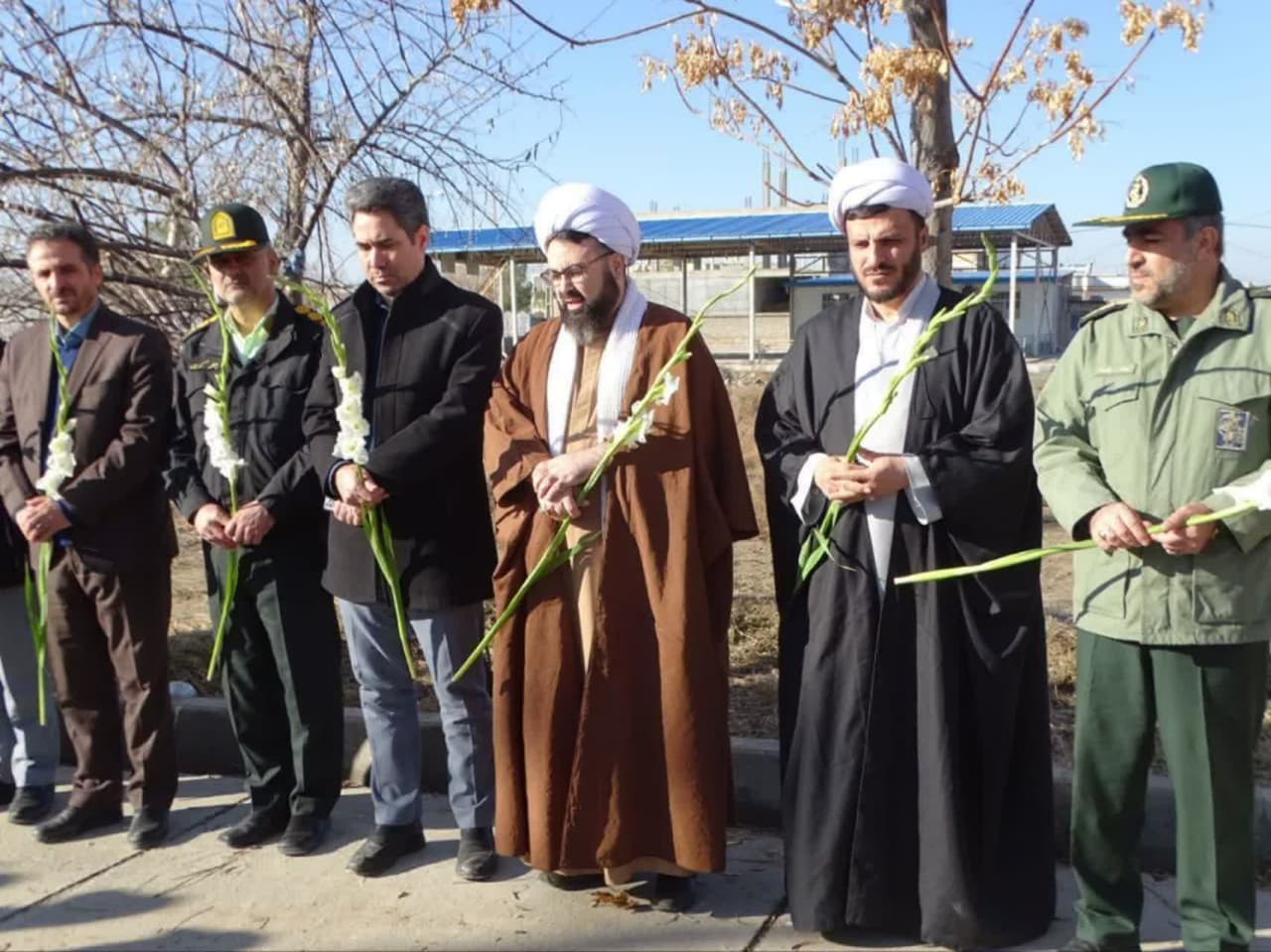 مراسم غبارروبی گلزار شهدا به مناسبت پنجمین سالگرد شهادت سردار سلیمانی