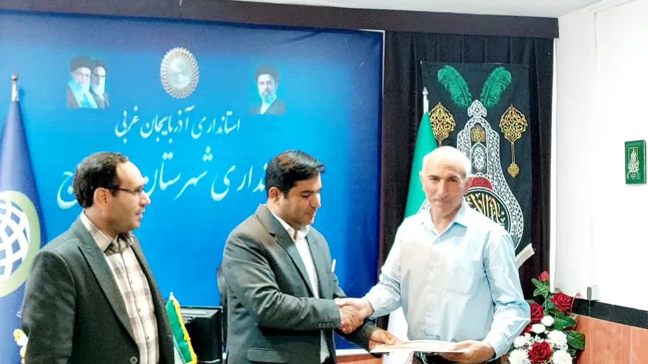 نشست صمیمی فرماندار چهاربرج با اصحاب رسانه به مناسبت روز خبرنگار